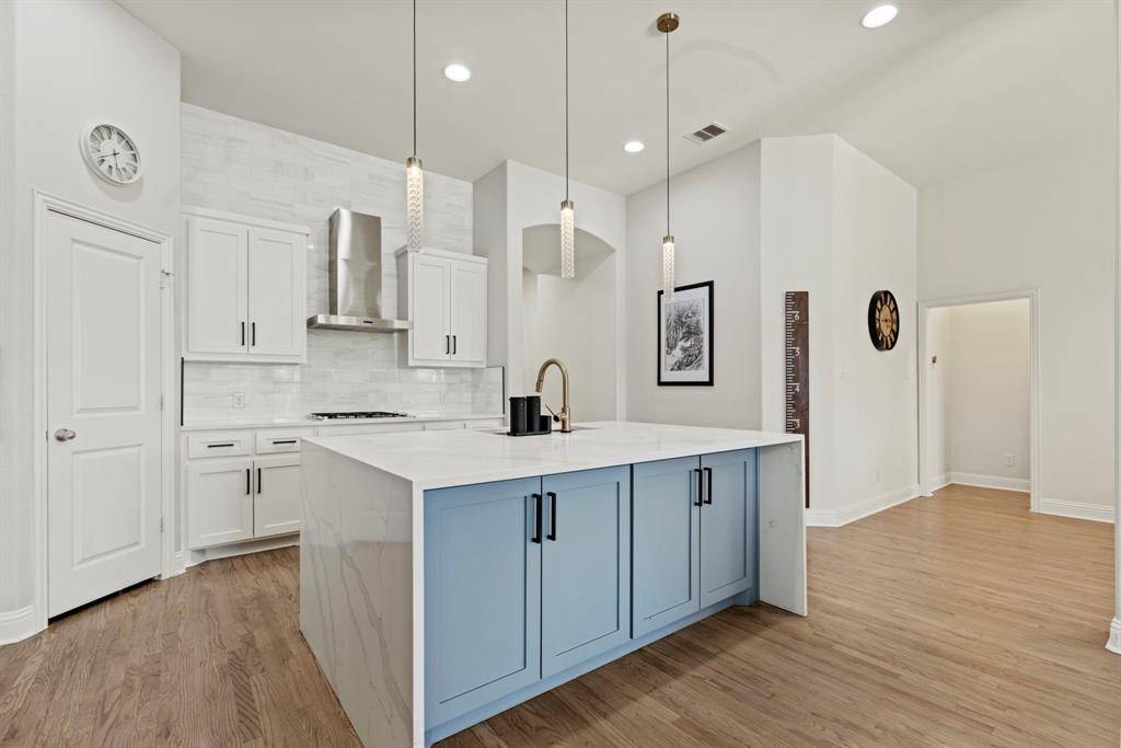 Lewisville, TX 75056,121 Warwick Boulevard