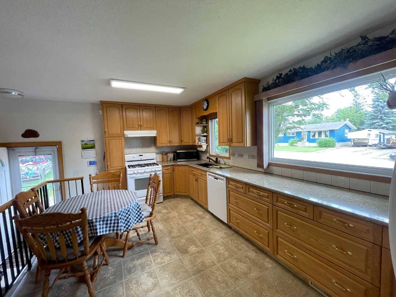 Didsbury, AB T0M 0W0,1521 19 AVE