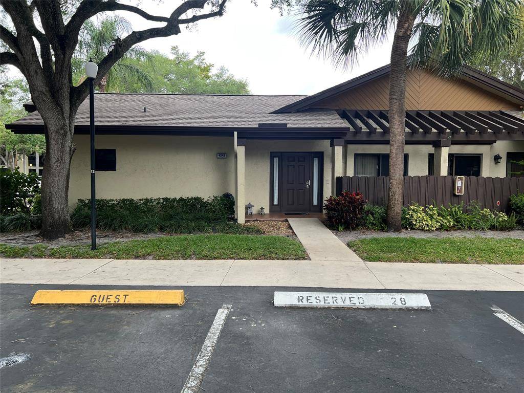 4549 Carambola Cir #27254, Coconut Creek, FL 33066