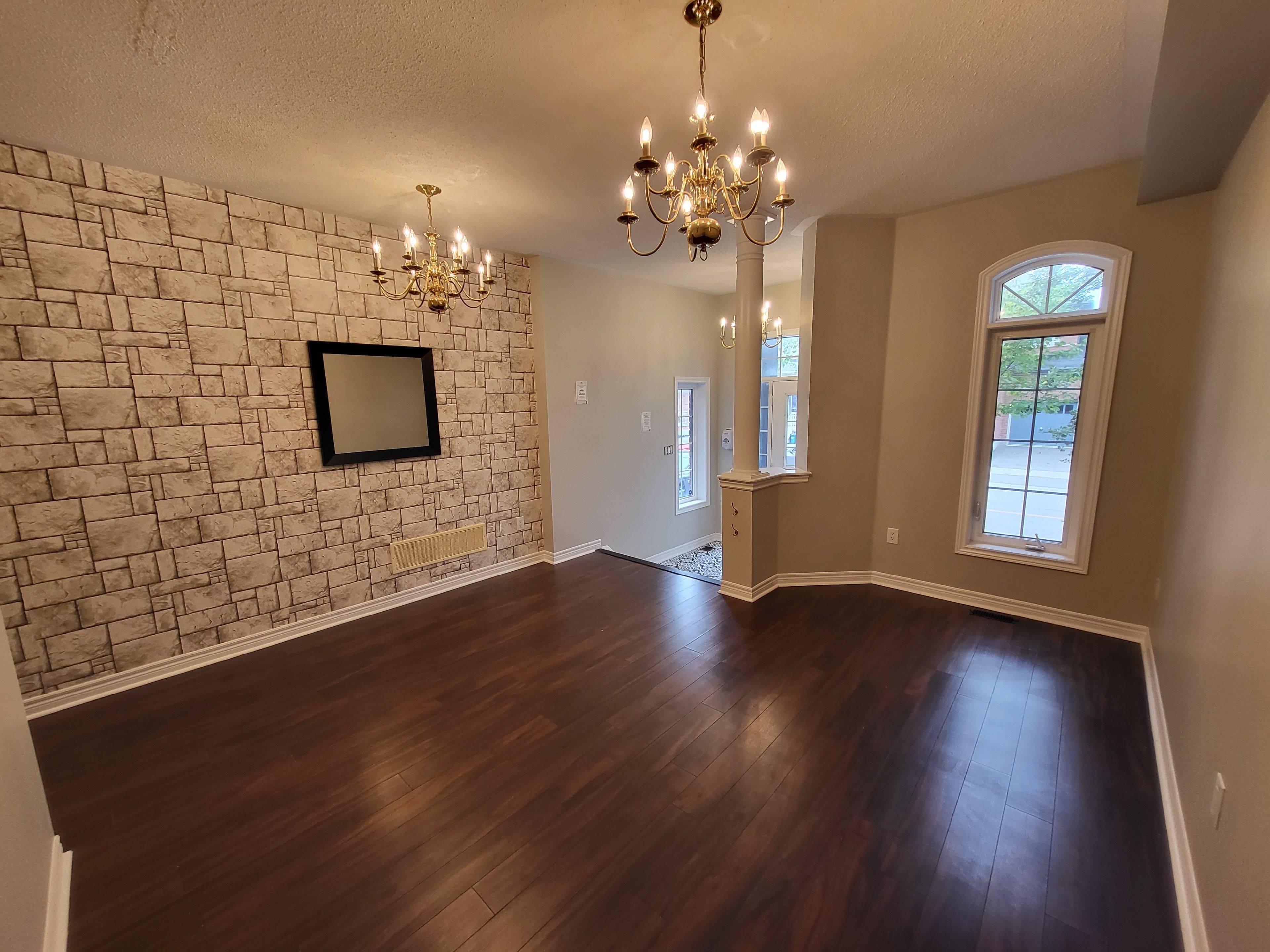 Milton, ON L9T 0T8,586 Duncan LN