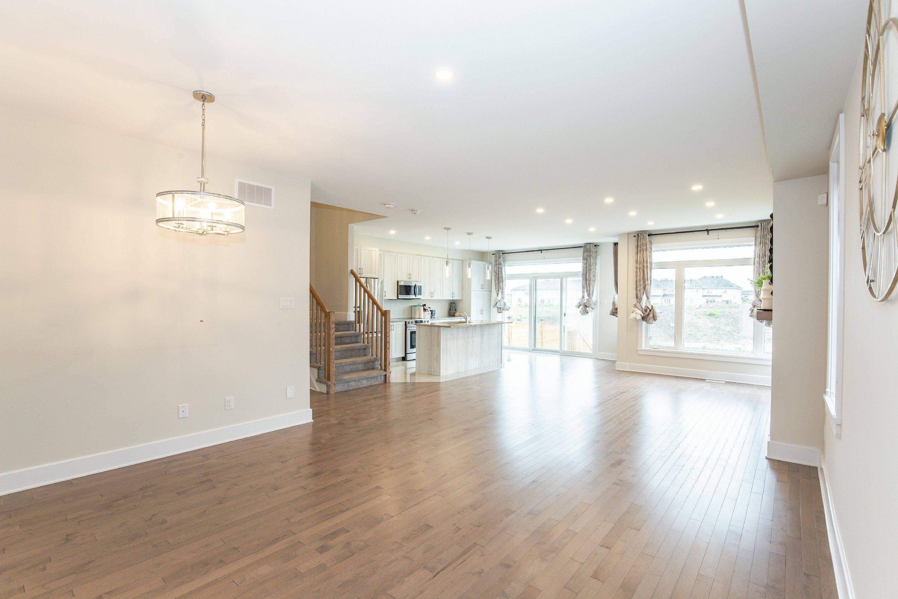 Carleton Place, ON K7C 0L1,27 Antonakos DR