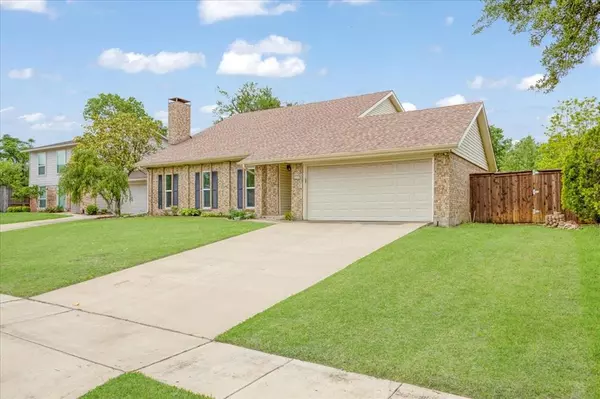 Carrollton, TX 75006,2538 Via Avenida