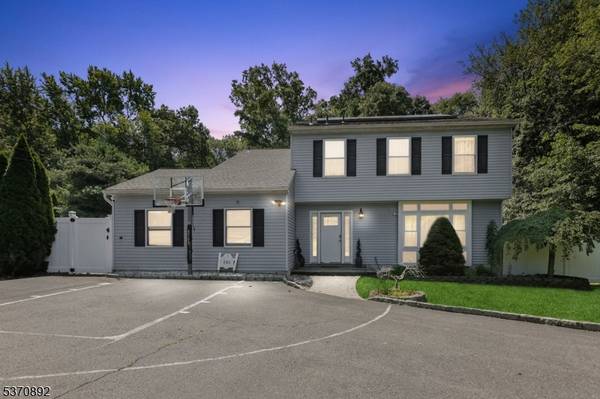 101 Pergola Ave, Monroe Twp., NJ 08831