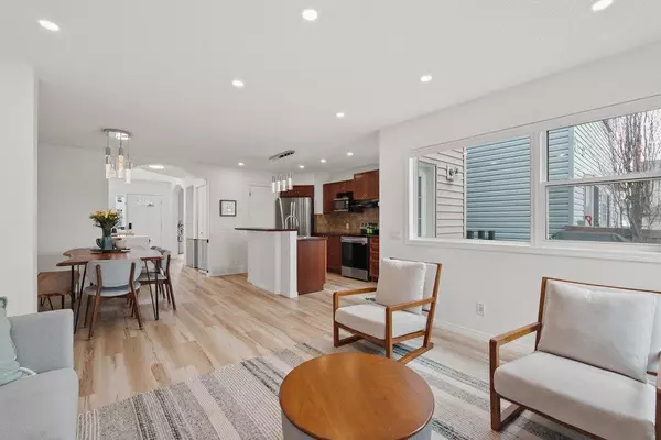 Calgary, AB T3L 3E2,90 Tuscany Ridge Common NW