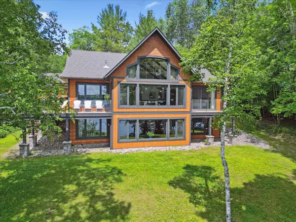 Huntsville, ON P0B 1M0,38 Rocky DR