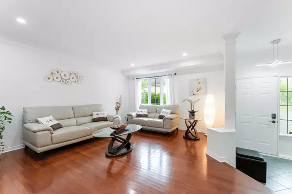 Barrhaven, ON K2G 6R7,15 Daybreak ST