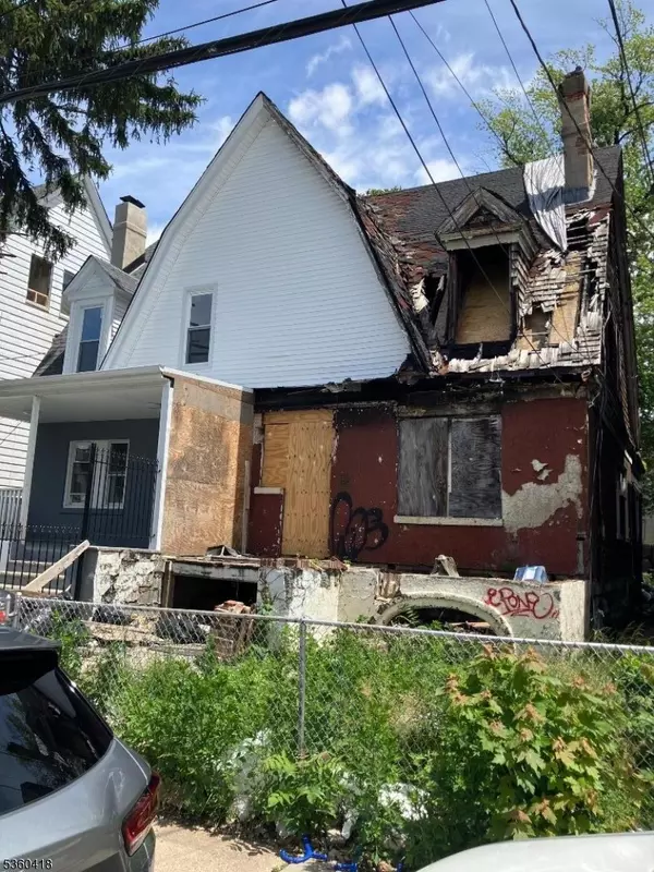 Newark City, NJ 07107,161 N 12Th St