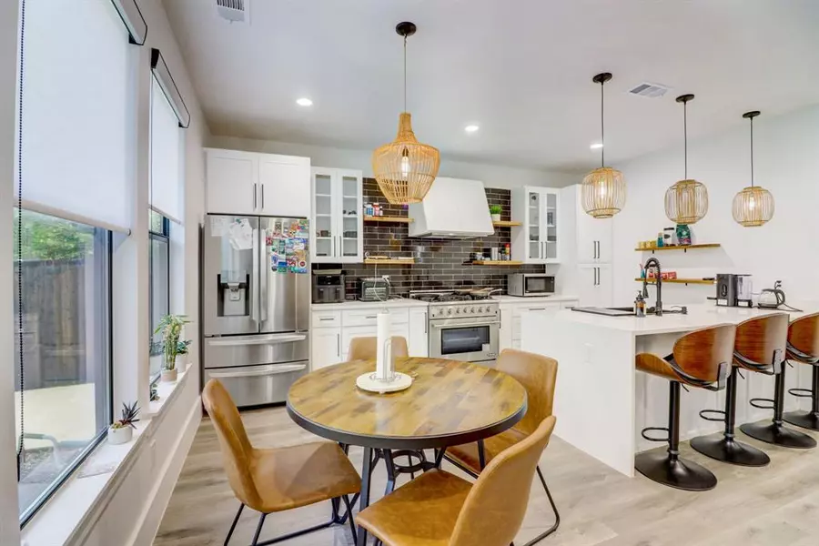 203 S Cockrell Hill Road, Cockrell Hill, TX 75211