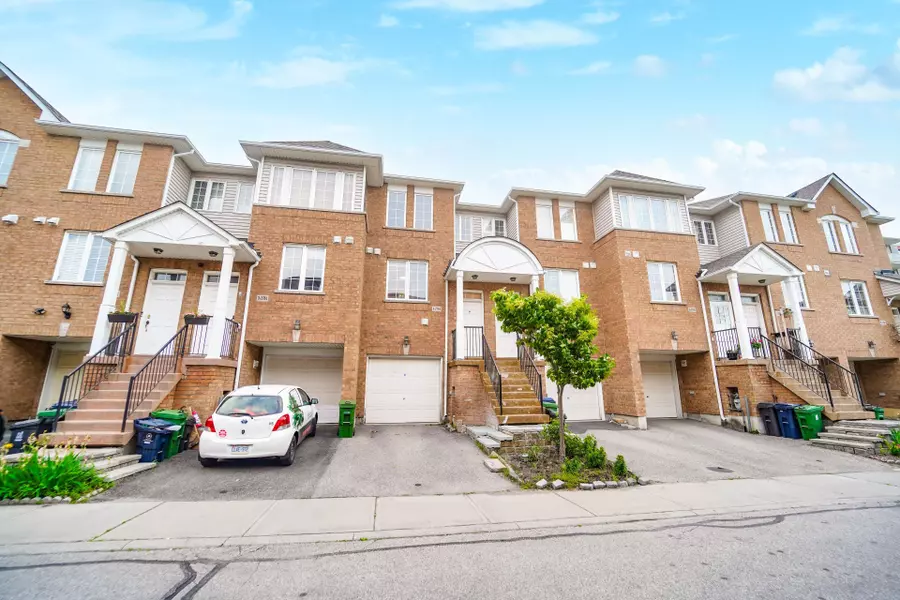 2784 Eglinton AVE E #4, Toronto E08, ON M1J 2C8