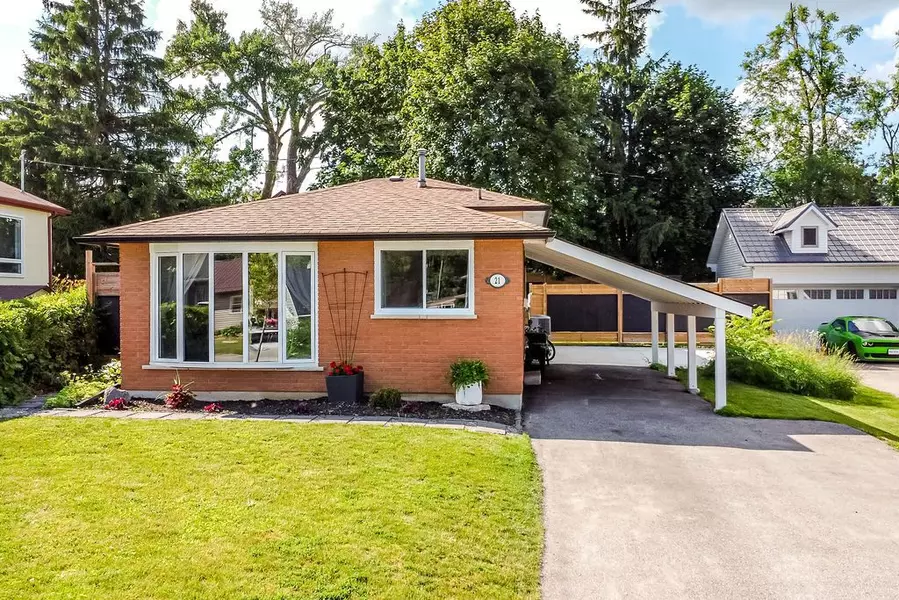 21 ARGYLE AVE, Orillia, ON L3V 2V5