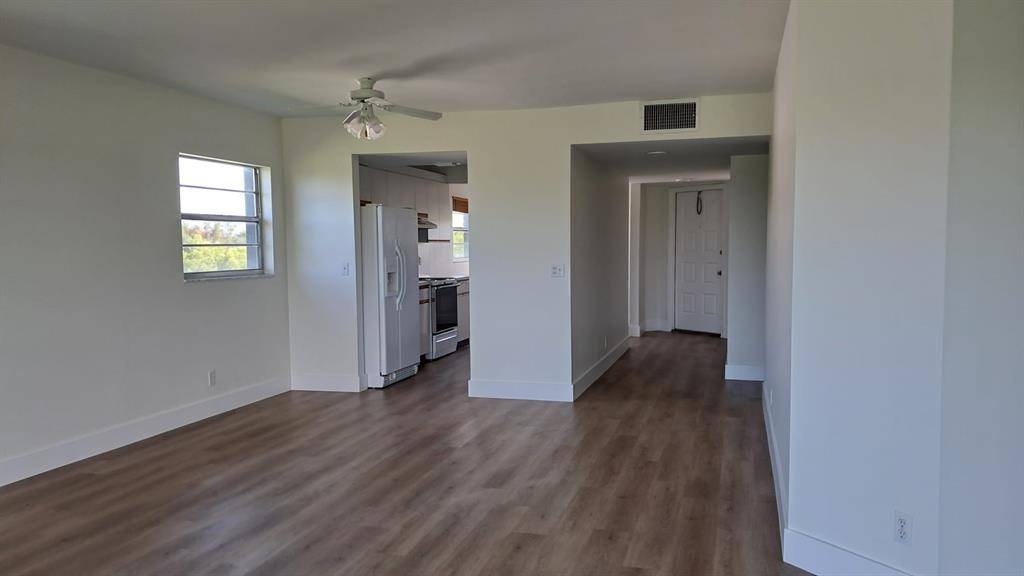 Pembroke Pines, FL 33027,12701 SW 13 #414