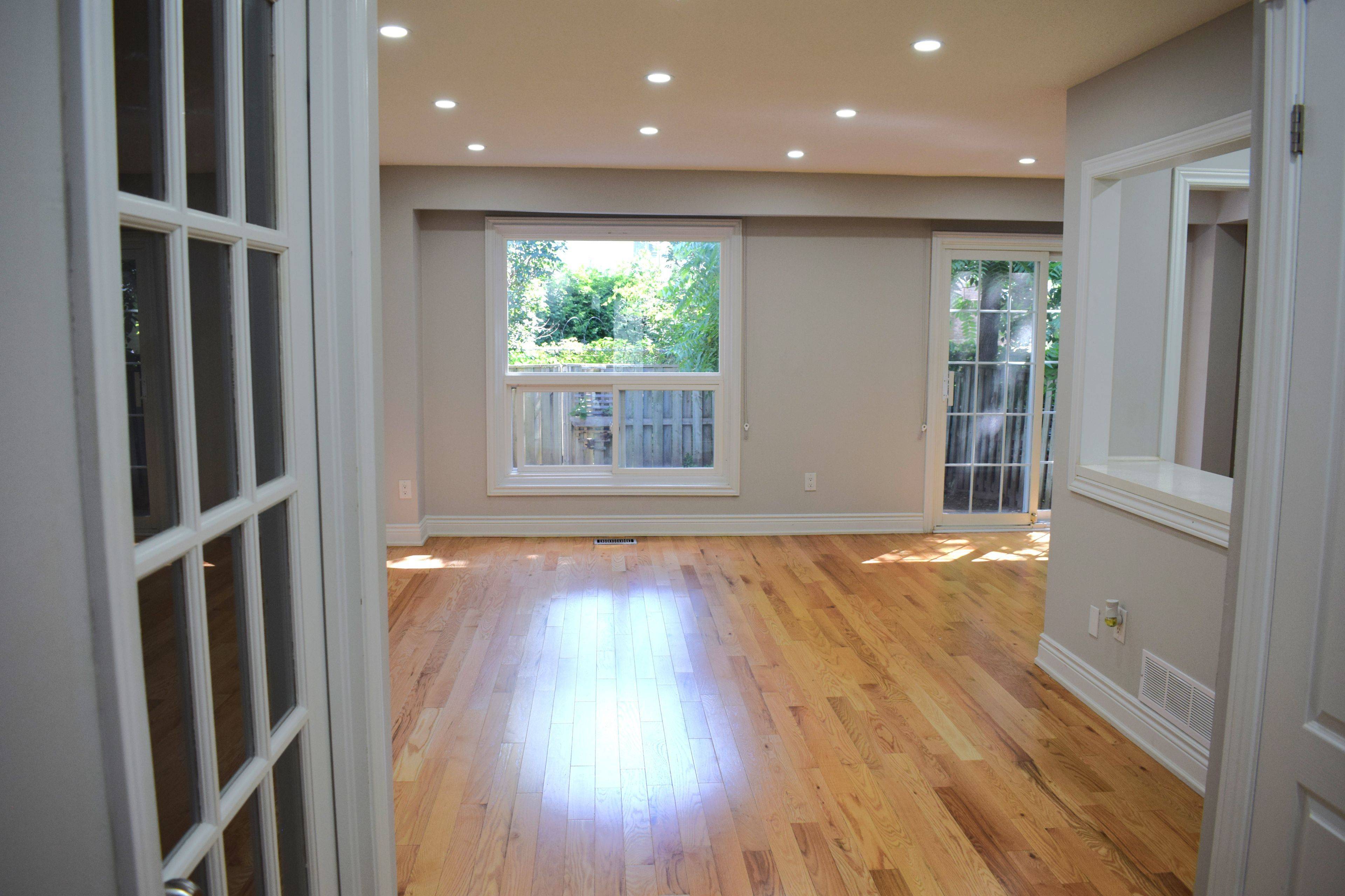Markham, ON L3P 3W5,70 Knightsbridge WAY #33