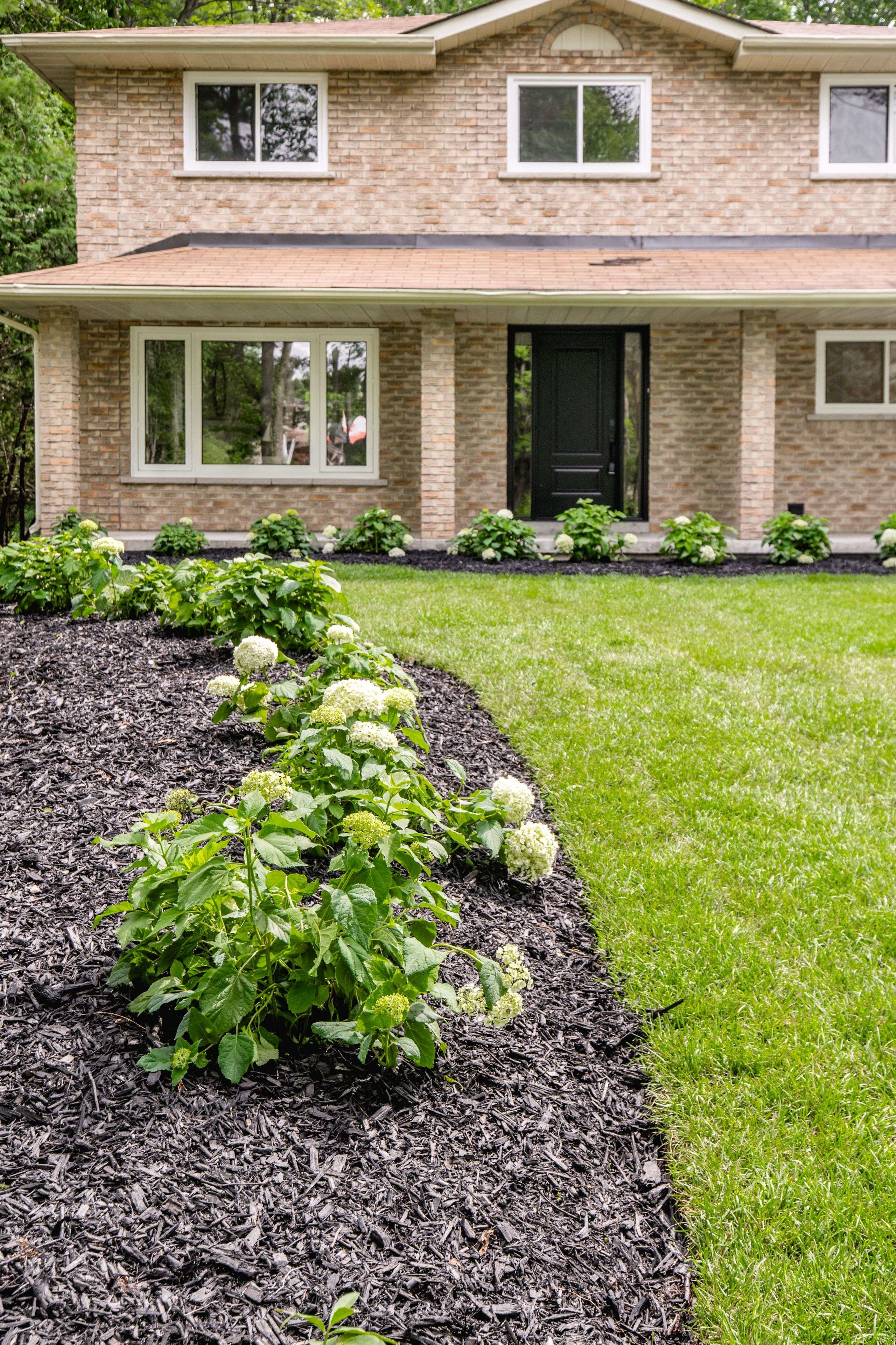 East Gwillimbury, ON L9N 1J9,233 Park AVE