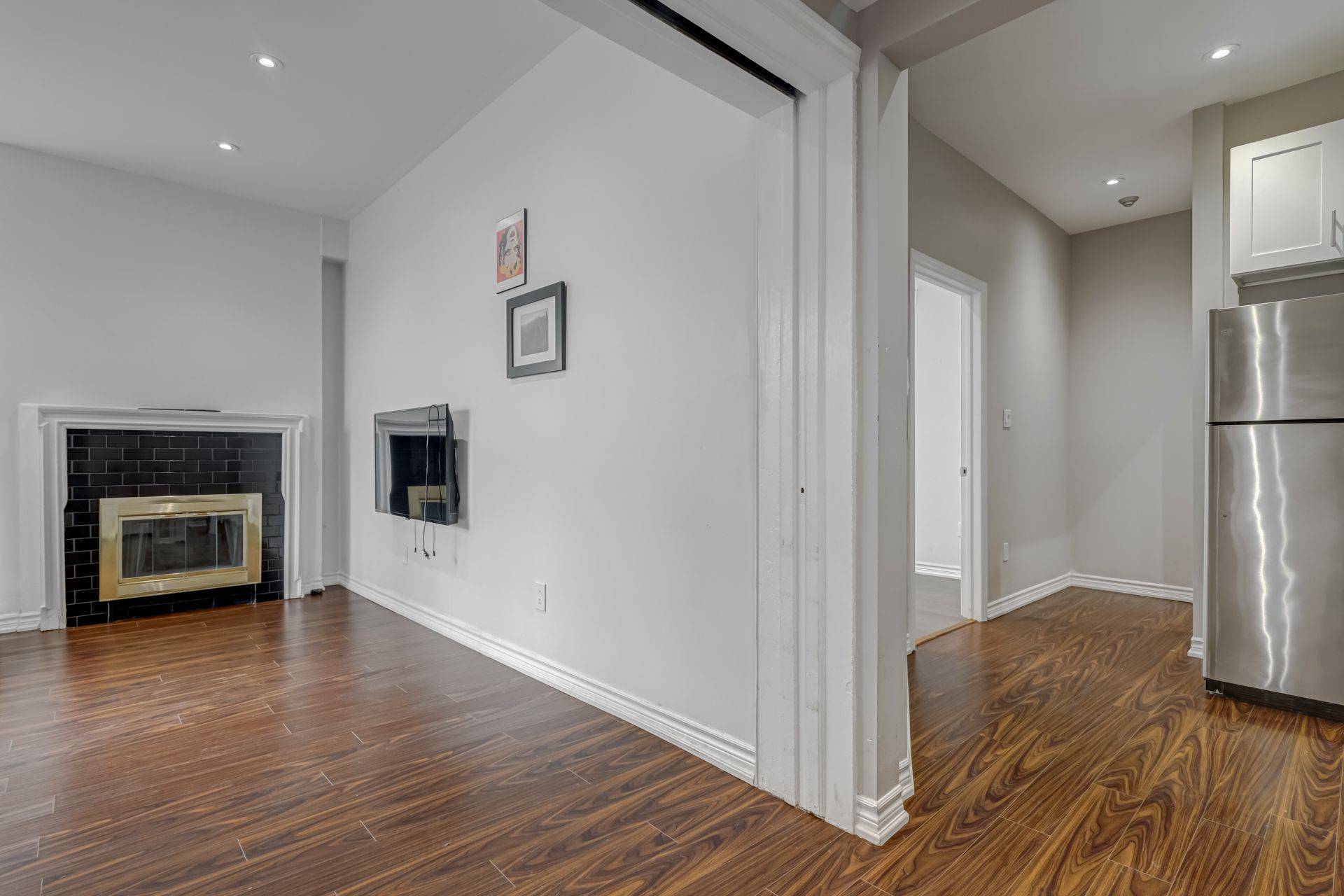 Toronto W01, ON M6K 1K8,11 Laxton AVE #101