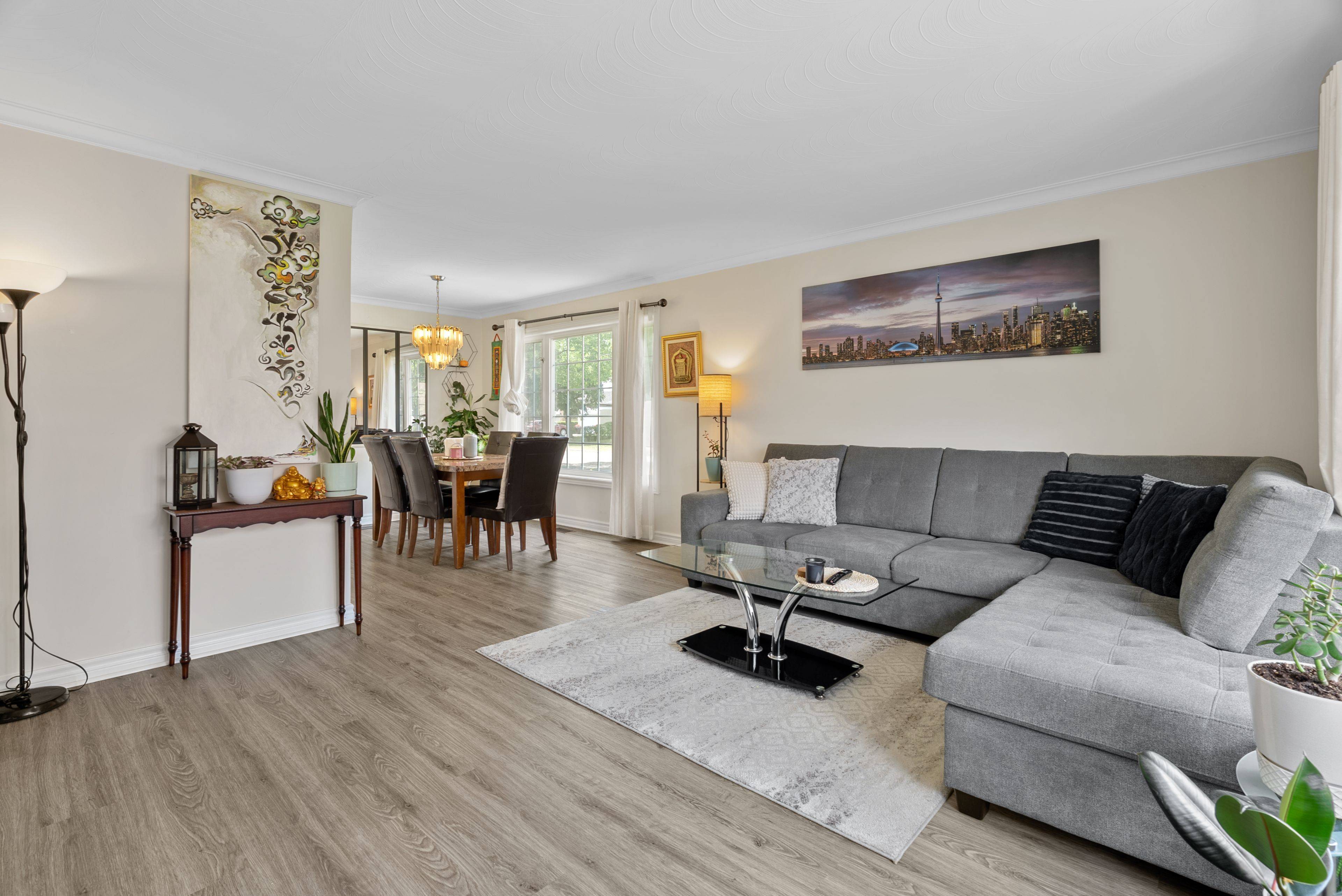 Toronto W09, ON M9R 1Y1,97 Westhampton DR