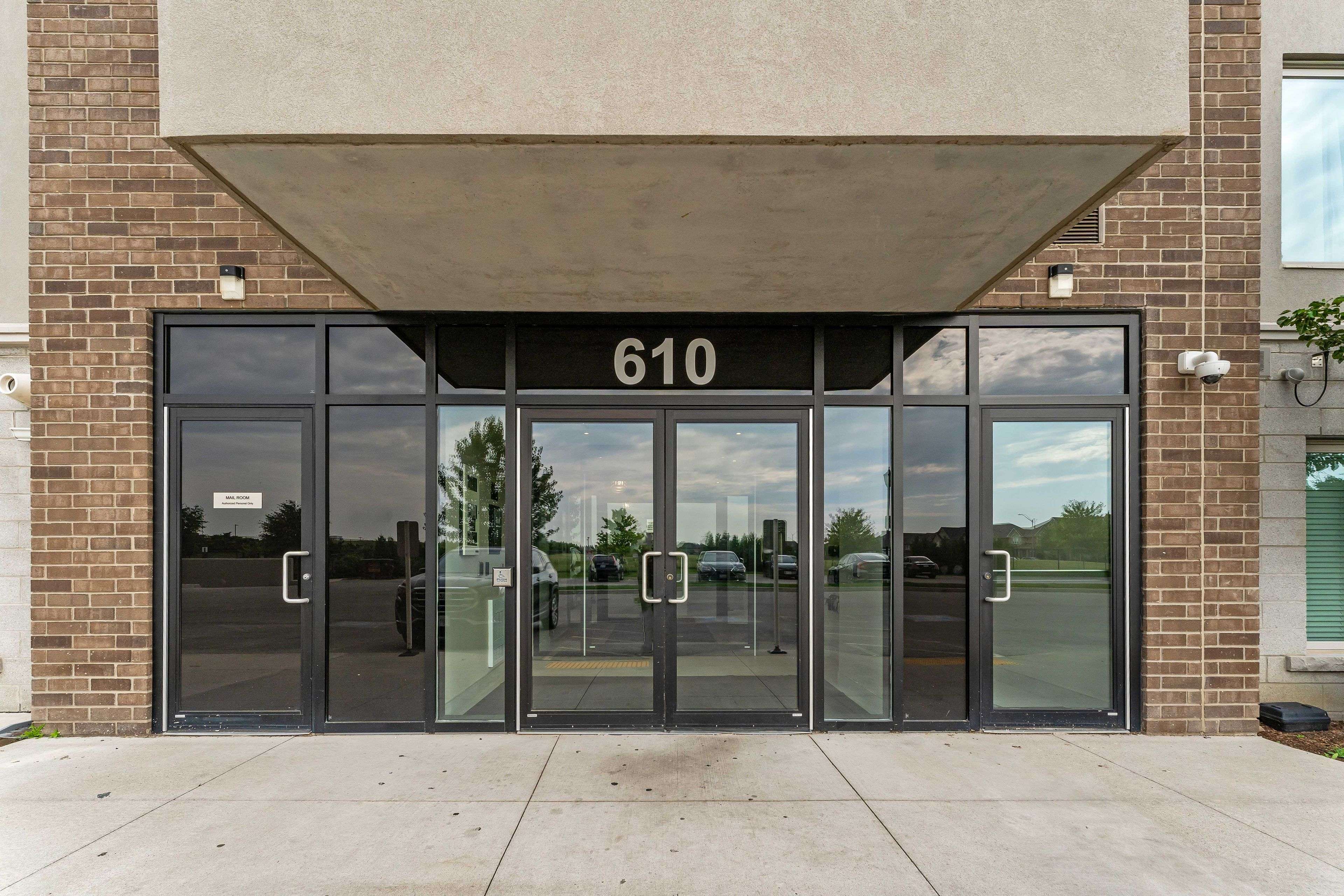 Milton, ON L9T 9X5,610 Farmstead DR #201