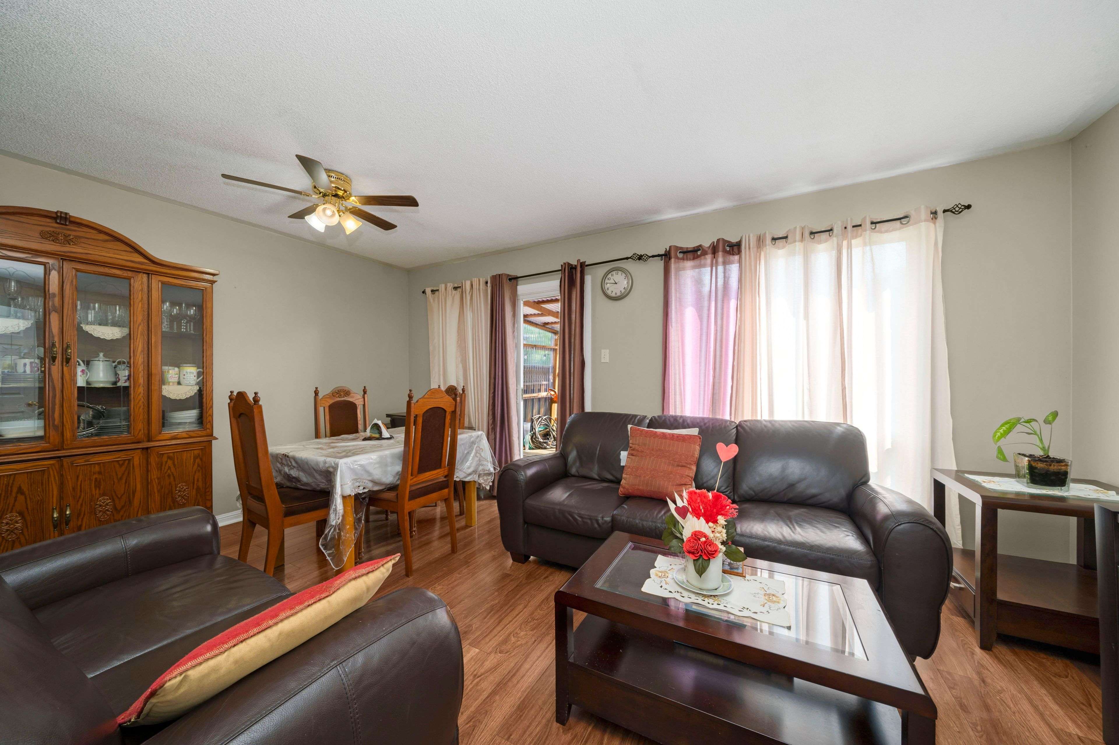 Brampton, ON L6X 4Z8,19 Dunlop CT
