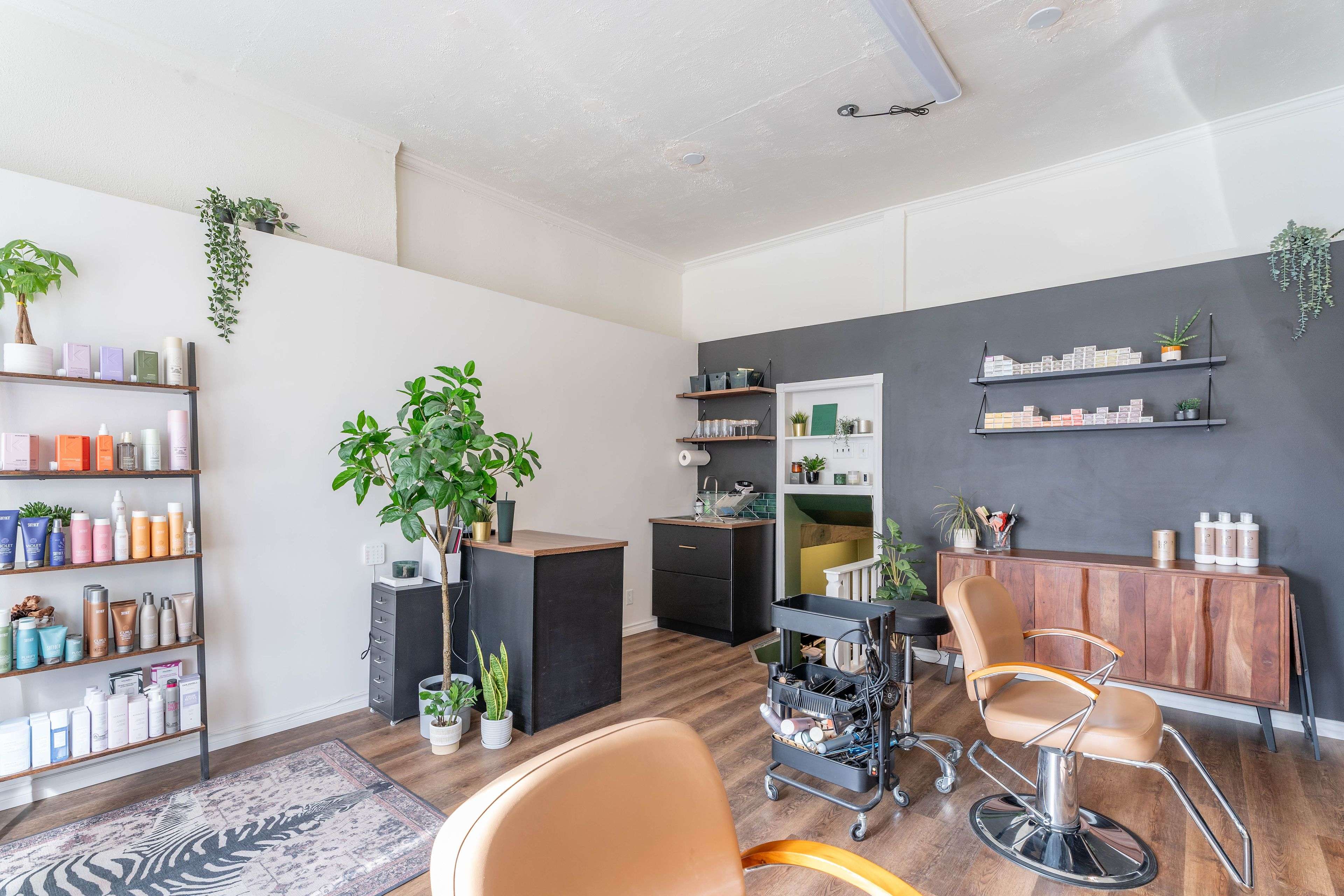 Toronto W02, ON M6H 4C1,1218 Dufferin ST
