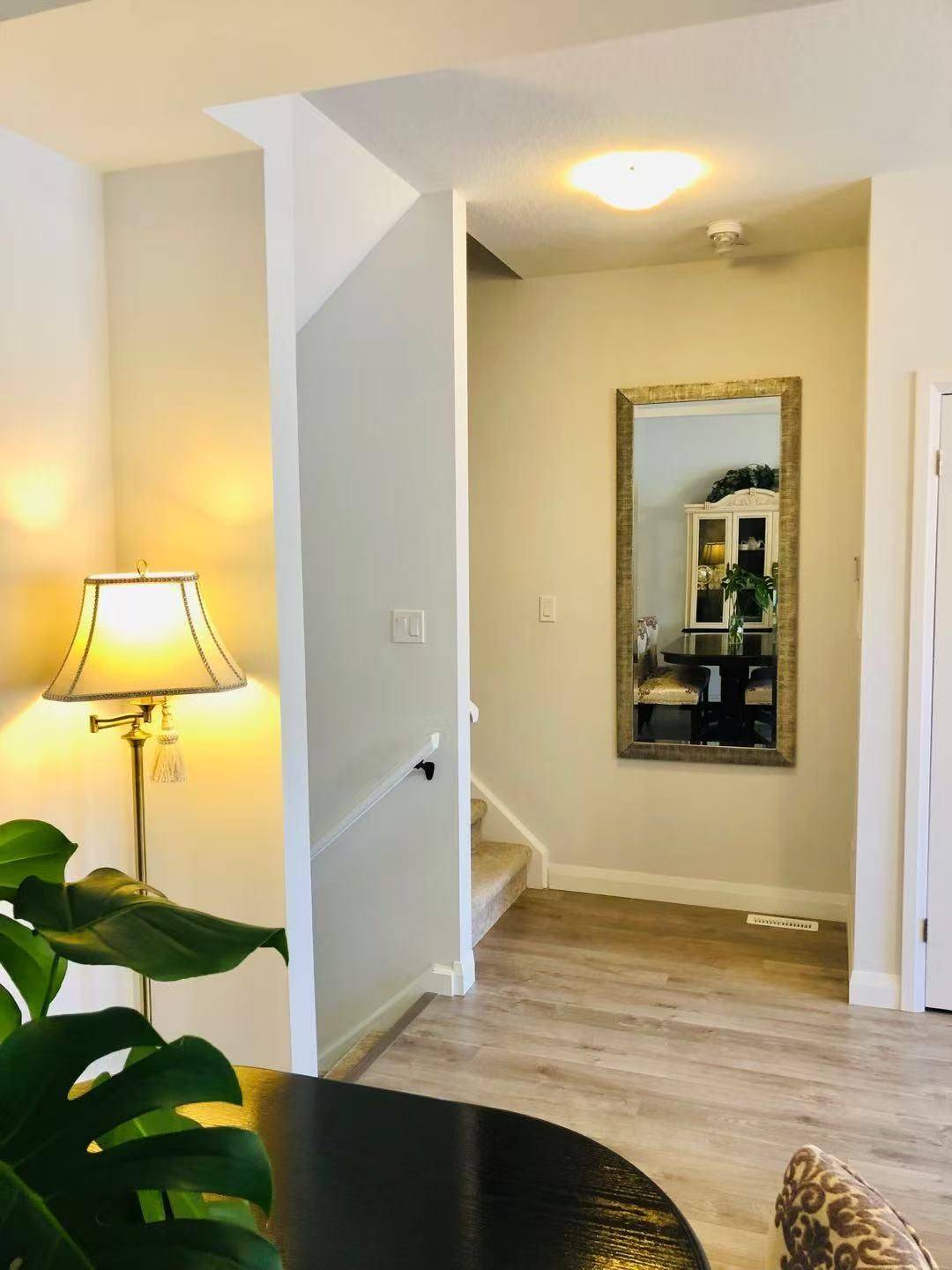 London North, ON N5X 0N6,819 Kleinburg DR #8