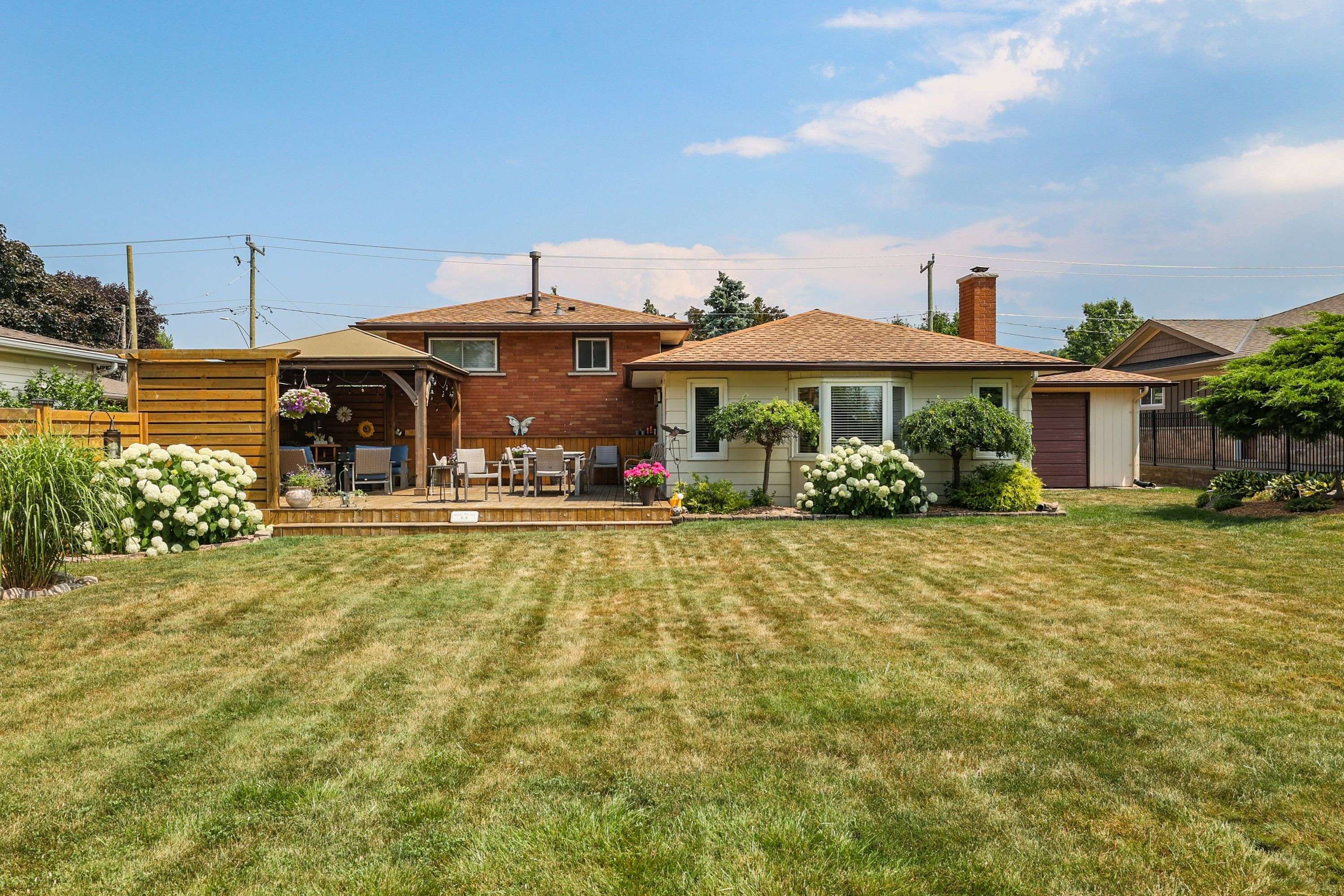 Grimsby, ON L3M 4A3,11 Hunter RD