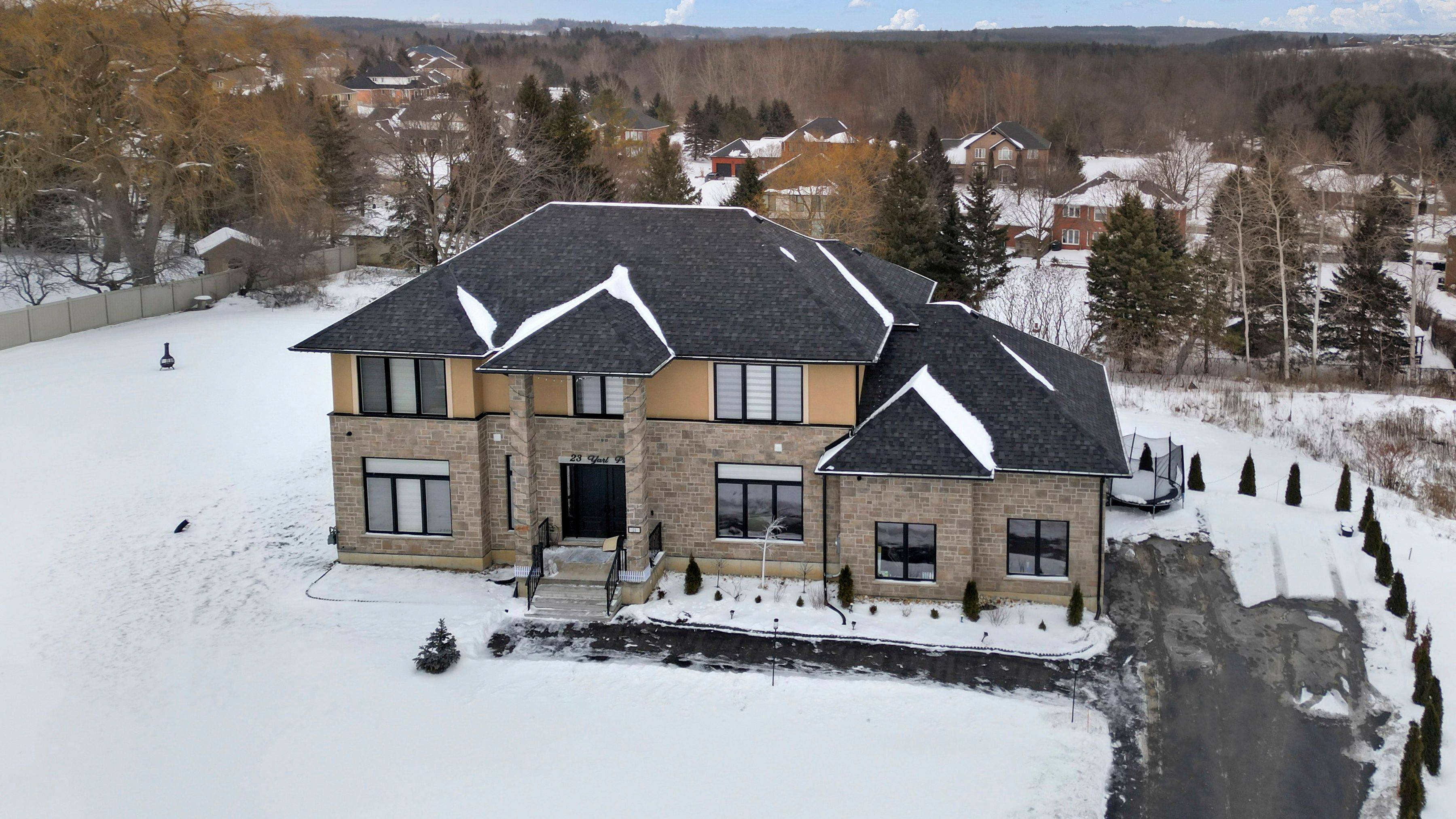 Guelph/eramosa, ON N1E 0P4,23 YARL PL