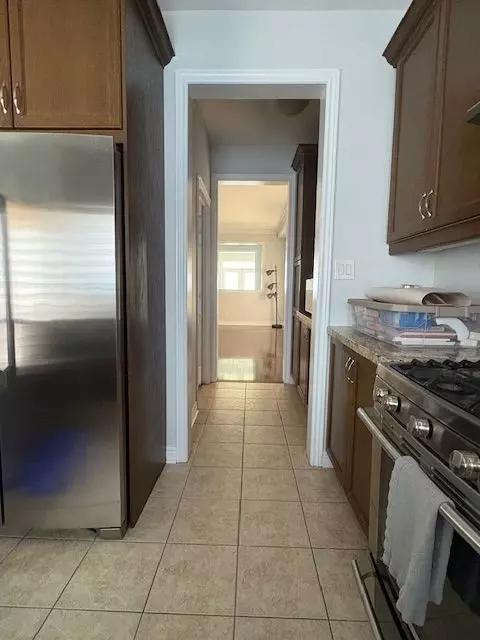 Vaughan, ON L6A 0Y1,19 PAPERBARK AVE