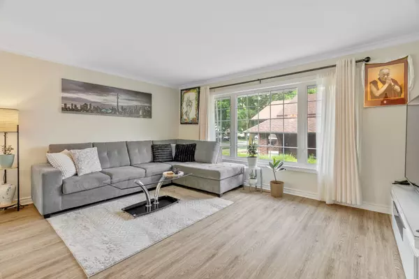 Toronto W09, ON M9R 1Y1,97 Westhampton DR