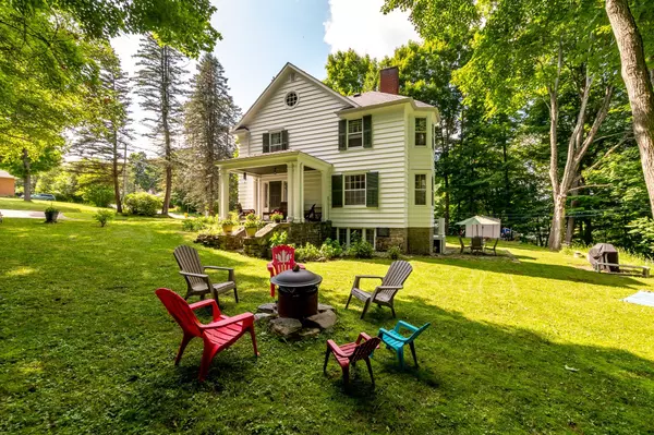Huntsville, ON P1H 1P9,68 West ST S