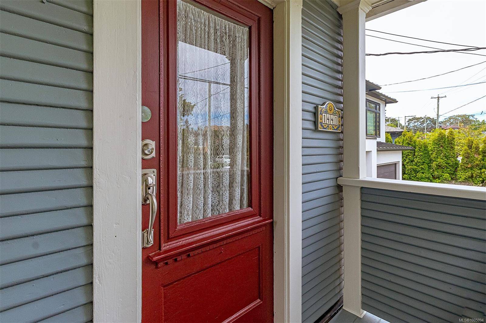 Victoria, BC V8T 2J4,1441 Edgeware Rd