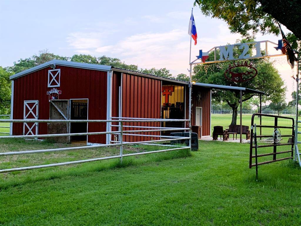 Burleson, TX 76028,6501 Gehrig Circle