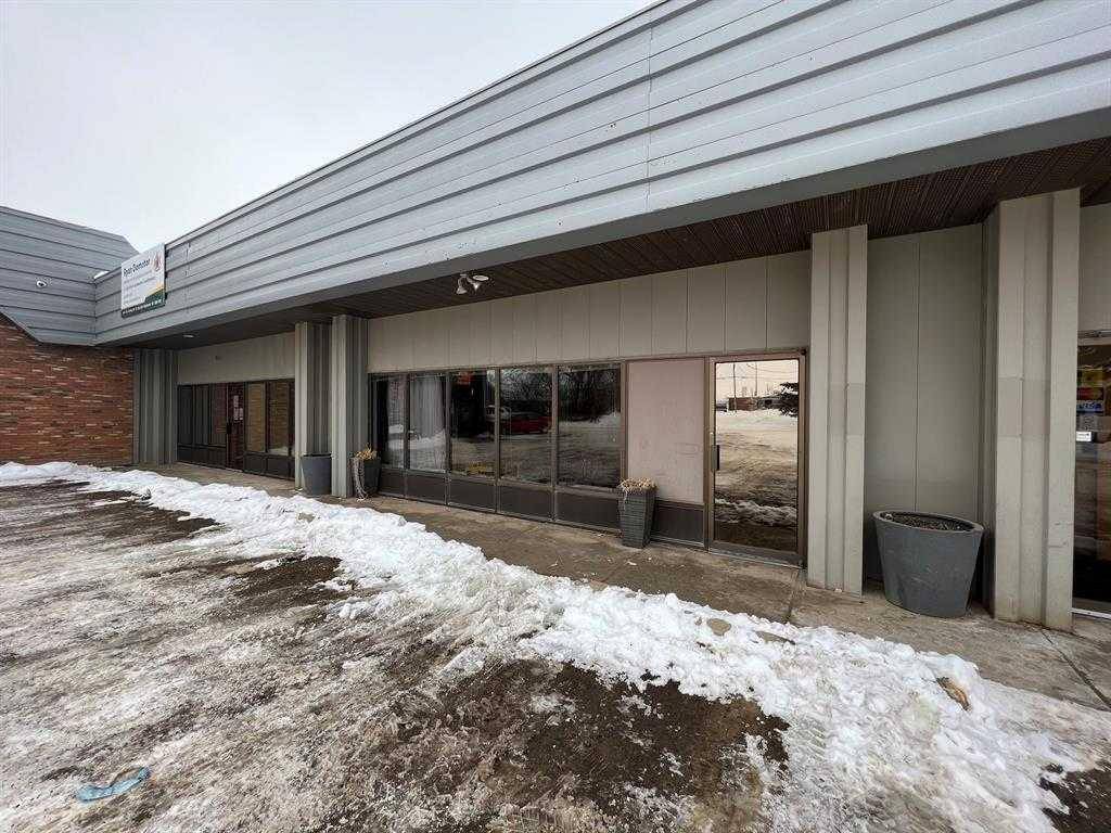 114 1 AVE, Maidstone, SK S0M1M0