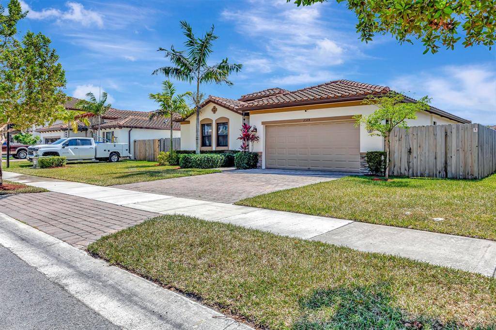 2574 SE 2nd St, Homestead, FL 33033