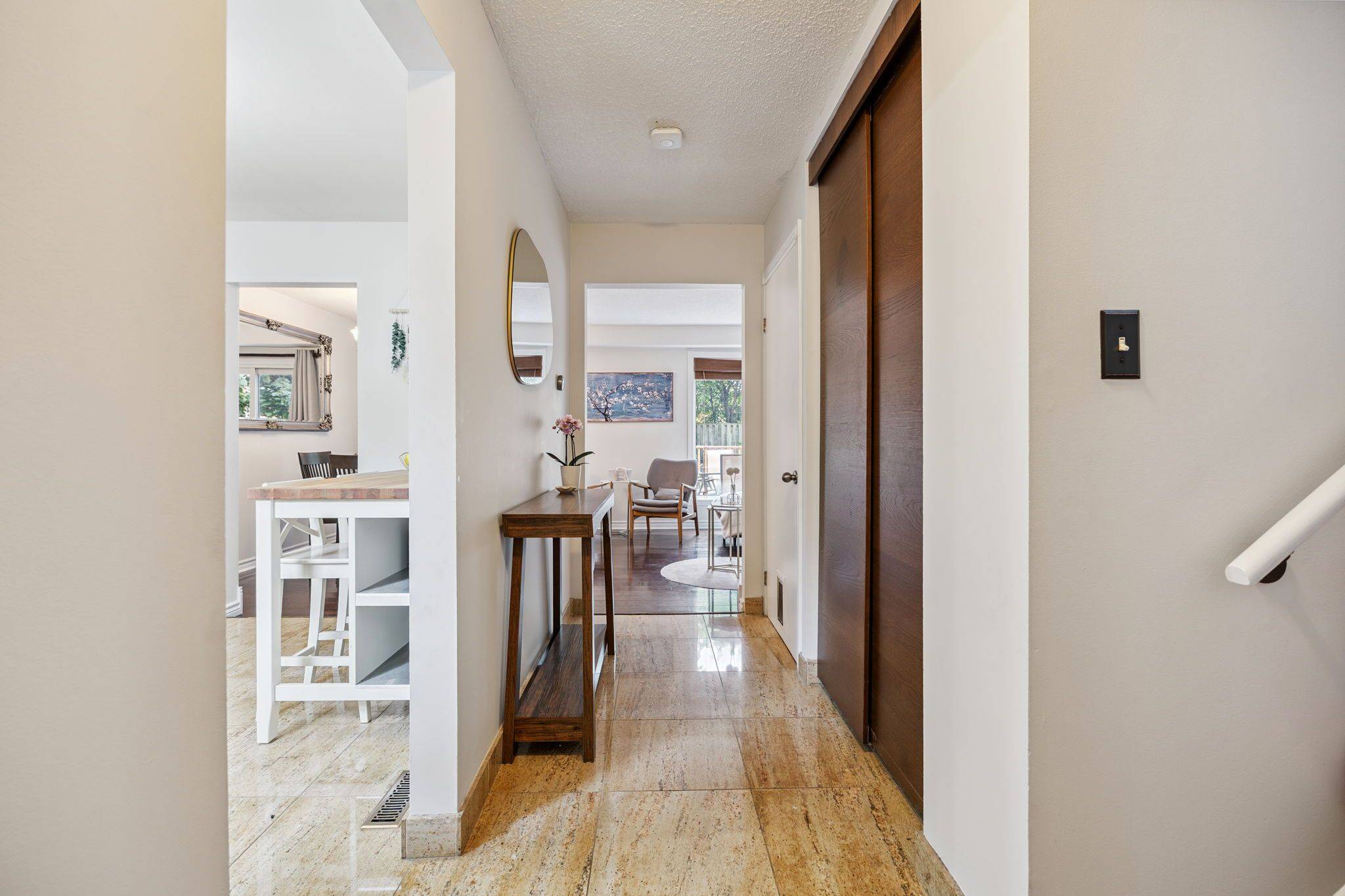 Richmond Hill, ON L4C 5V7,62 Lund ST