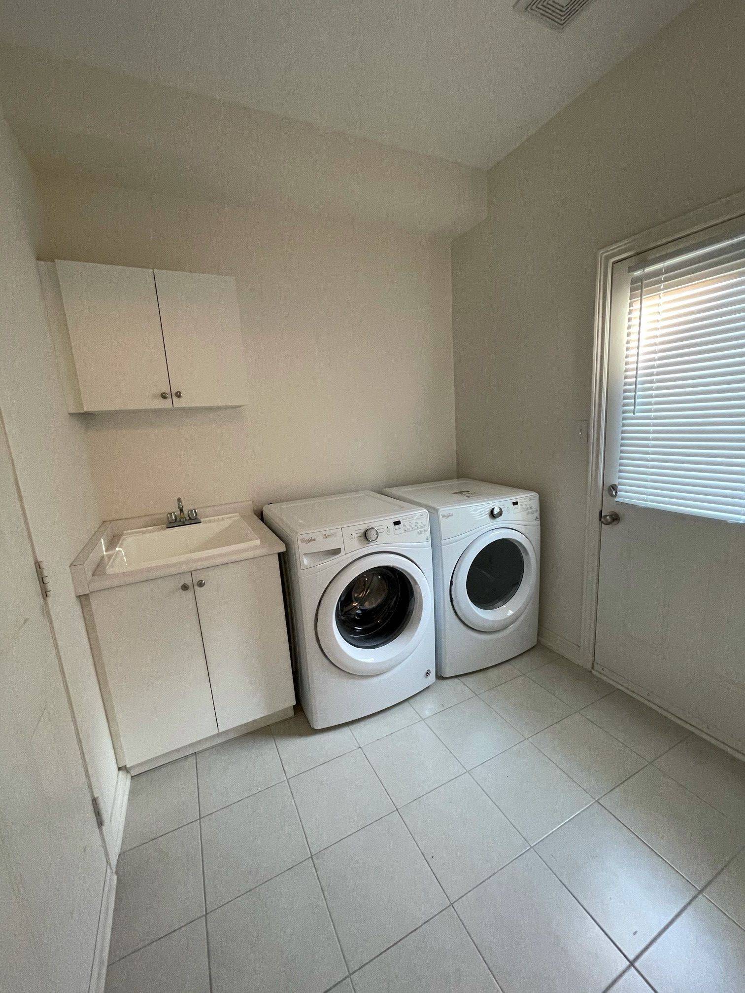 Markham, ON L6E 0T7,83 Roy Grove WAY