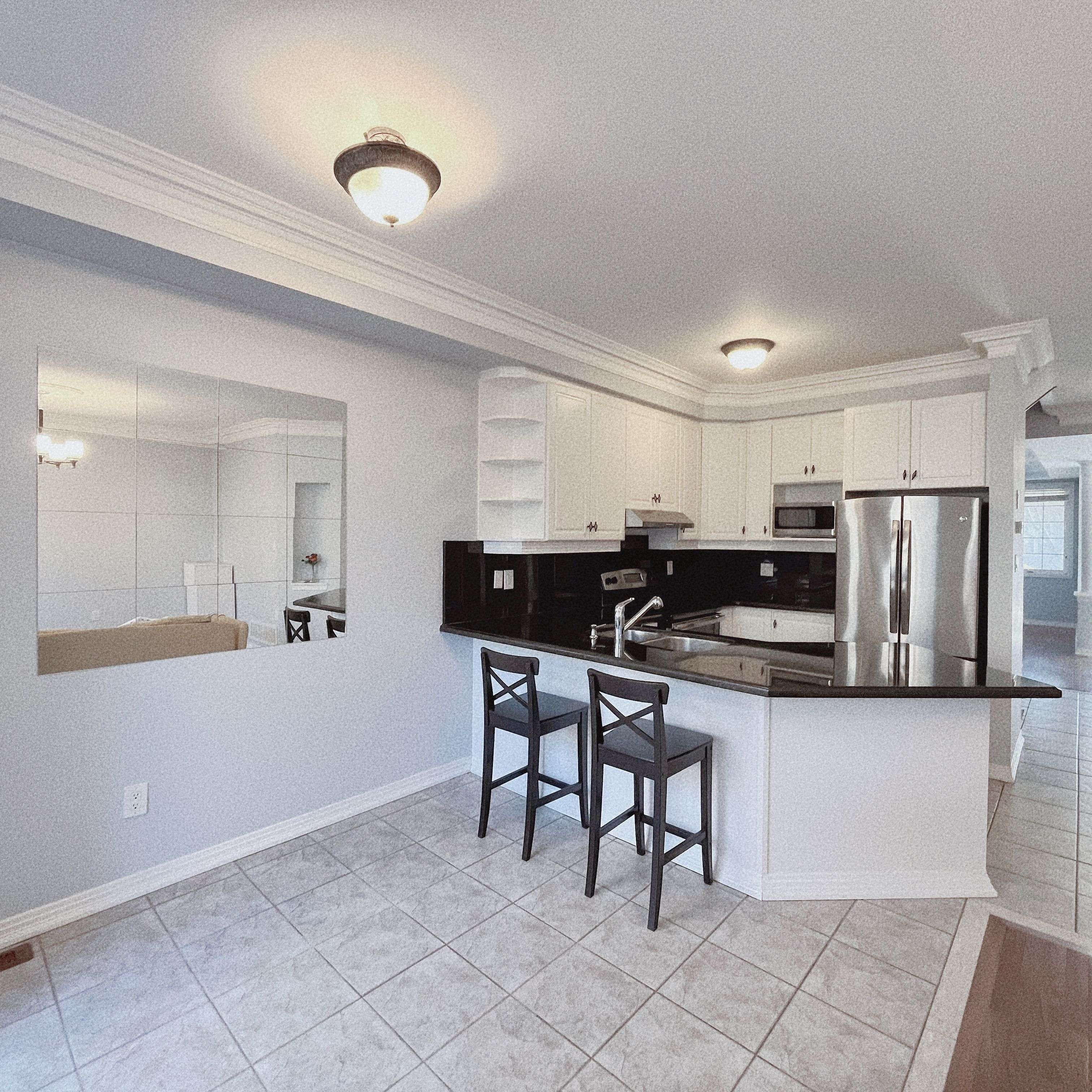 Markham, ON L6C 2H8,4 Sanderson RD