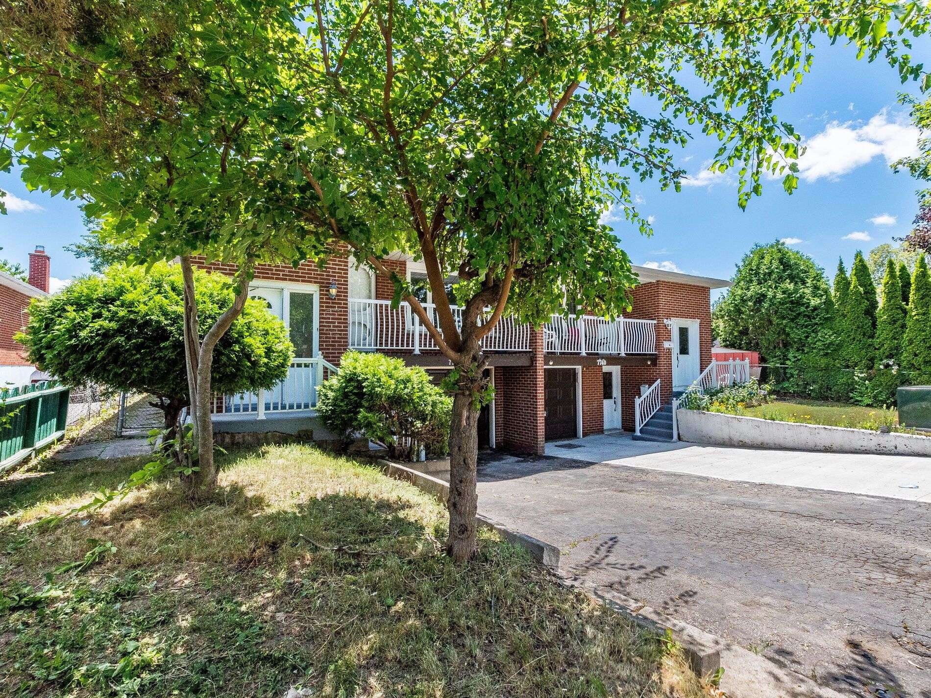 Mississauga, ON L4T 3J6,7738 Kittridge DR