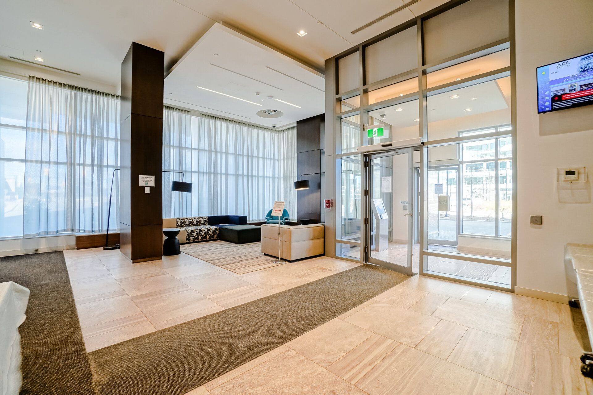 Mississauga, ON L5M 0Y3,2560 Eglinton AVE W #313