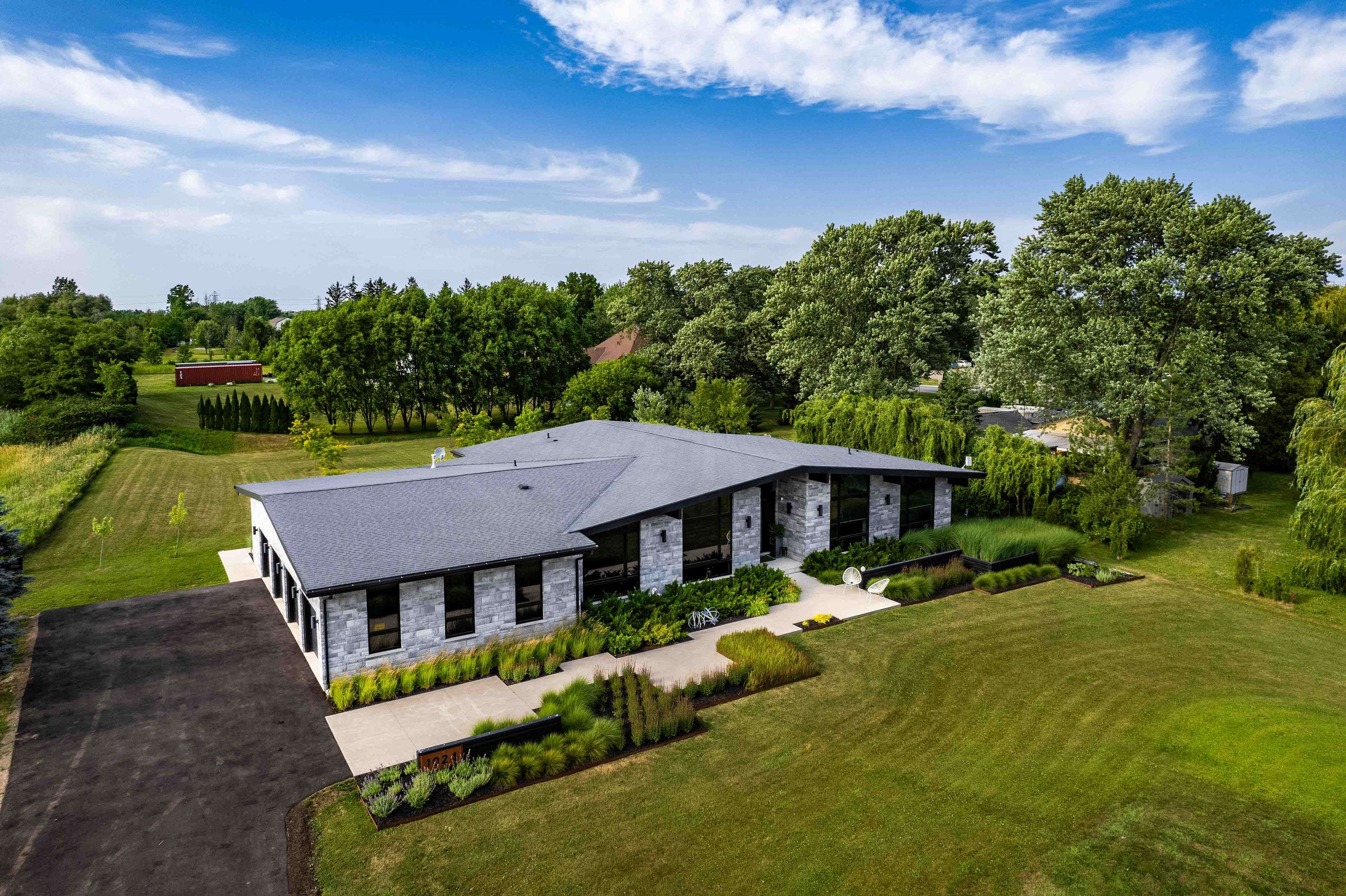 Thorold, ON L2E 6S4,1024 Beaverdams RD