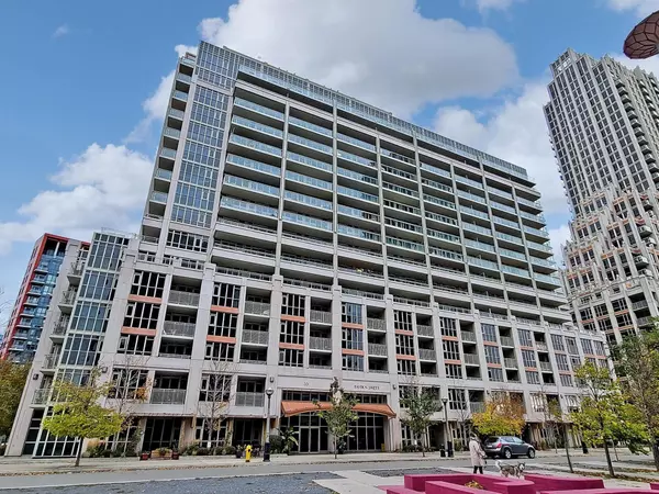 Toronto C01, ON M5V 0C2,35 Bastion ST #1814