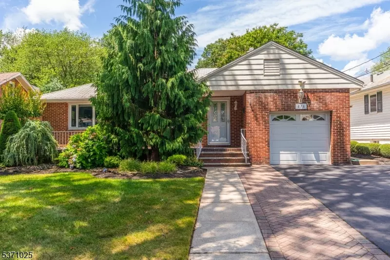 878 Madison Ave, Rahway City, NJ 07065