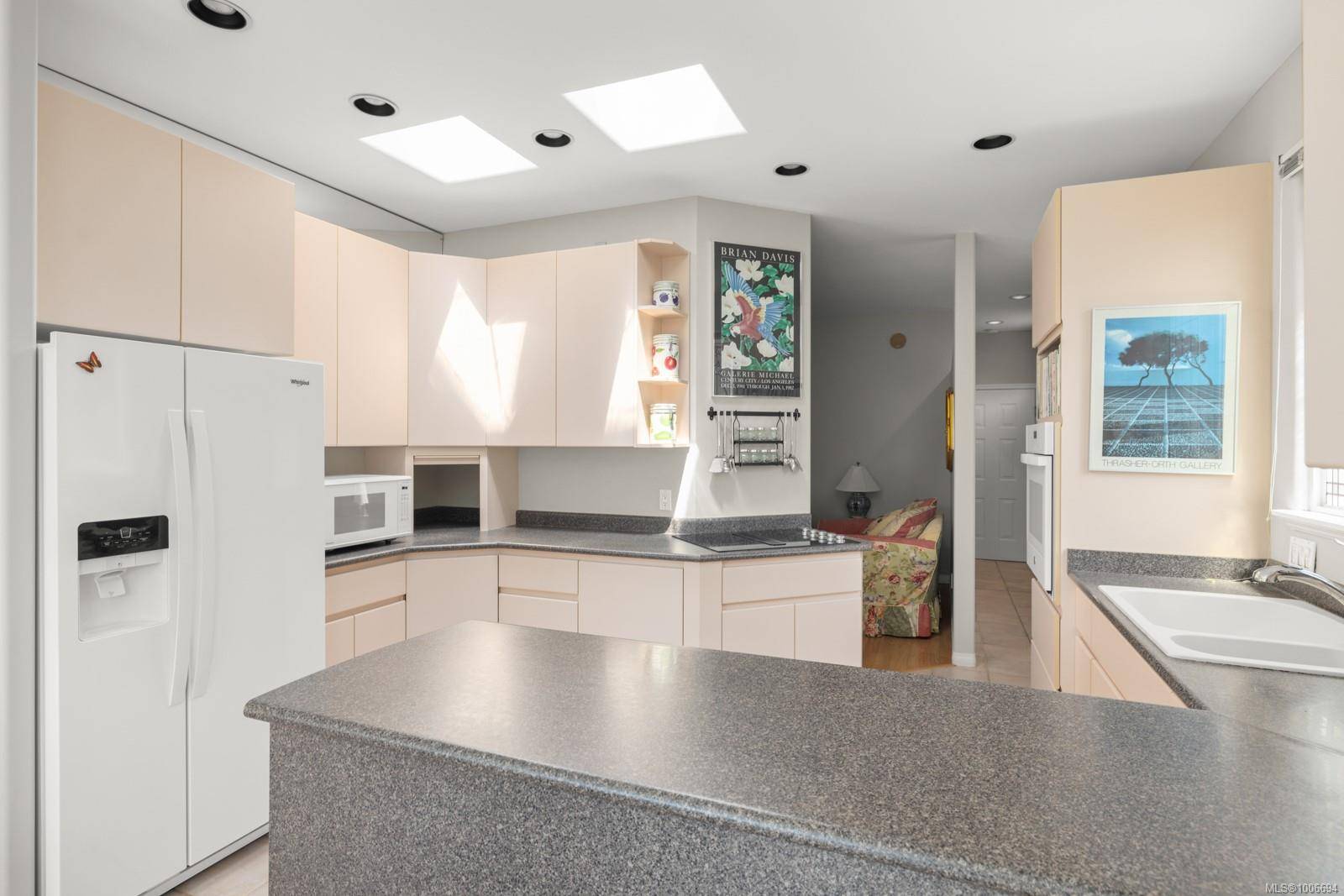 Sidney, BC V8L 2J5,2371 Lovell Ave