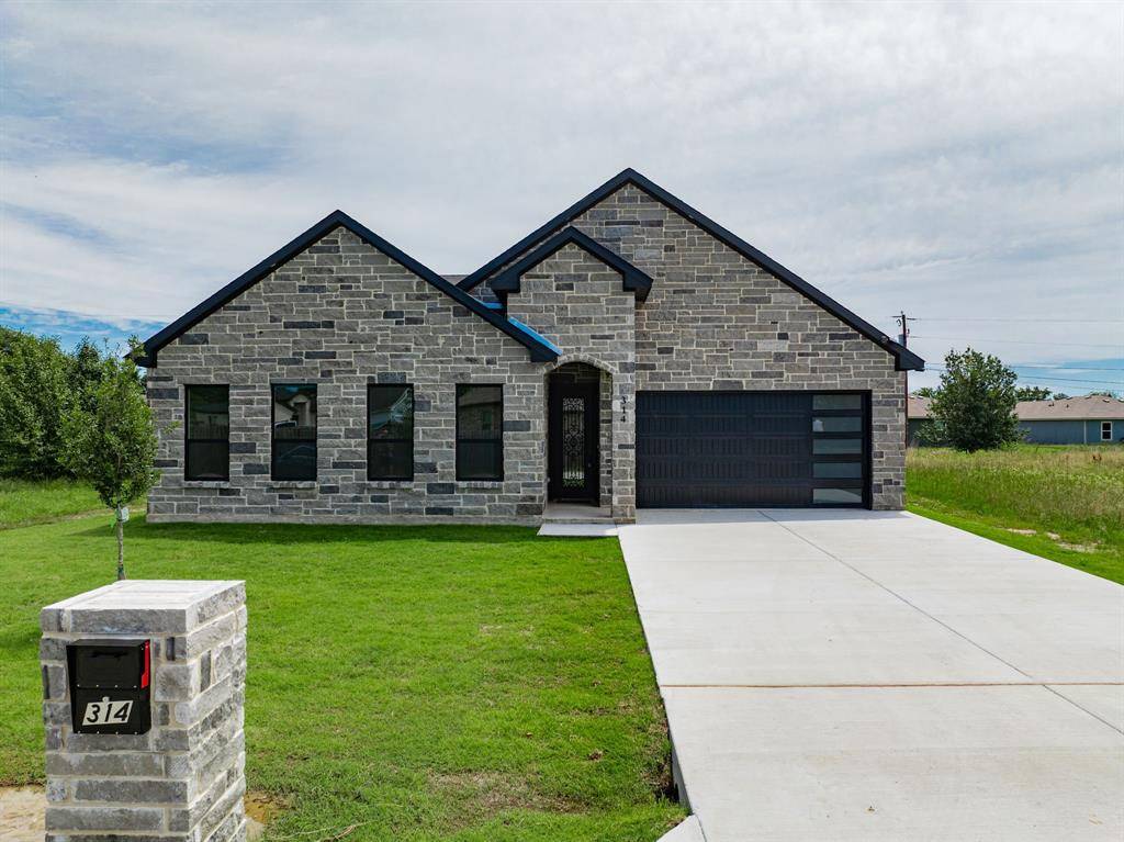 Gun Barrel City, TX 75156,314 Rudder Road