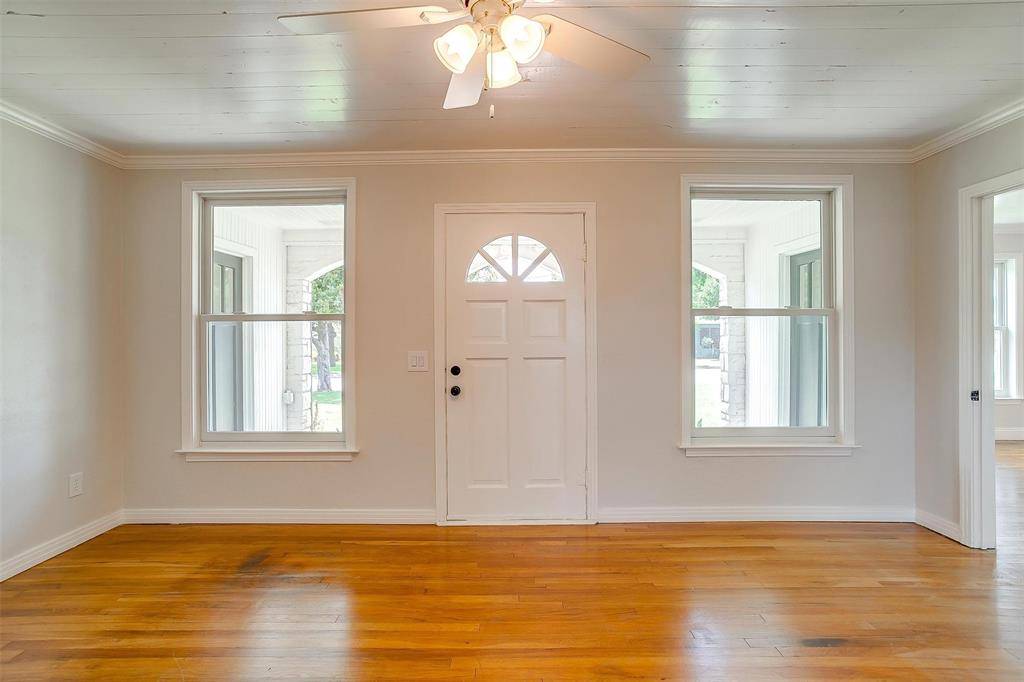 Granbury, TX 76048,612 W Bluff Street