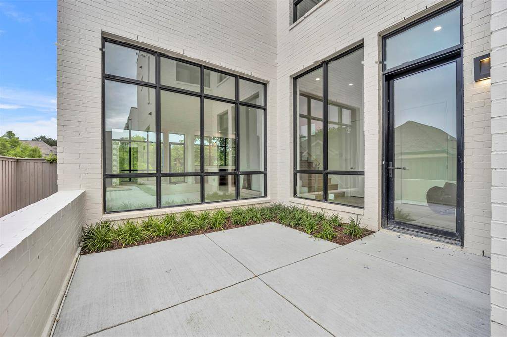 Dallas, TX 75208,610 N Oak Cliff Boulevard #303