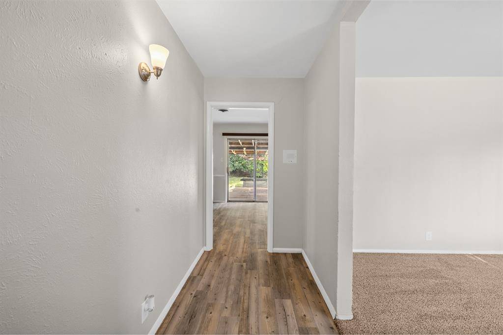 North Richland Hills, TX 76180,4304 Lynn Terrace