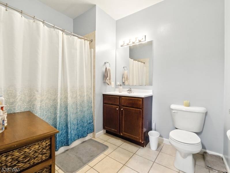 West New York Town, NJ 07093,5808 Washington St #406A