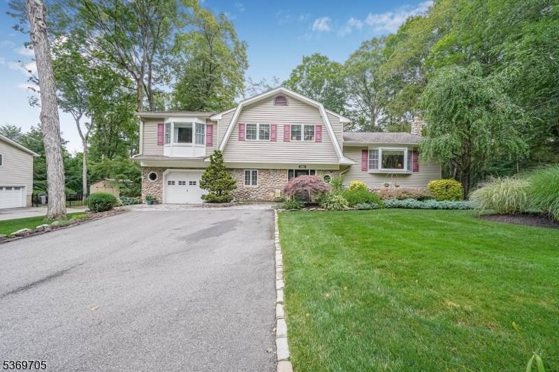 Ringwood Boro, NJ 07456,10 Joseph Ln