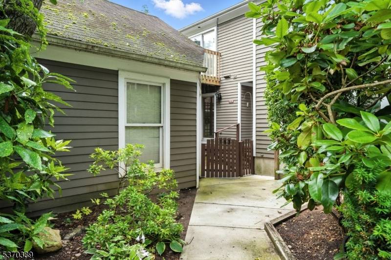 Mahwah Twp., NJ 07430,163 Grandview Ln