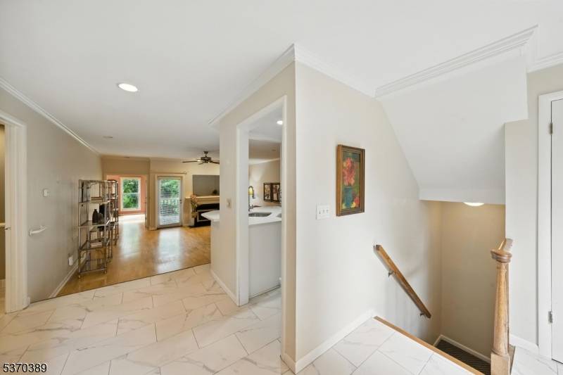 Mahwah Twp., NJ 07430,163 Grandview Ln