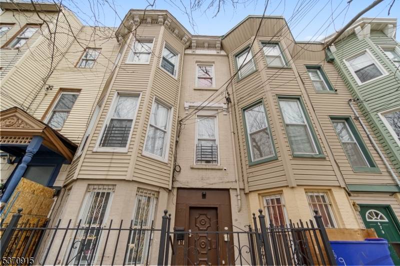 Jersey City, NJ 07306,477 Mercer St